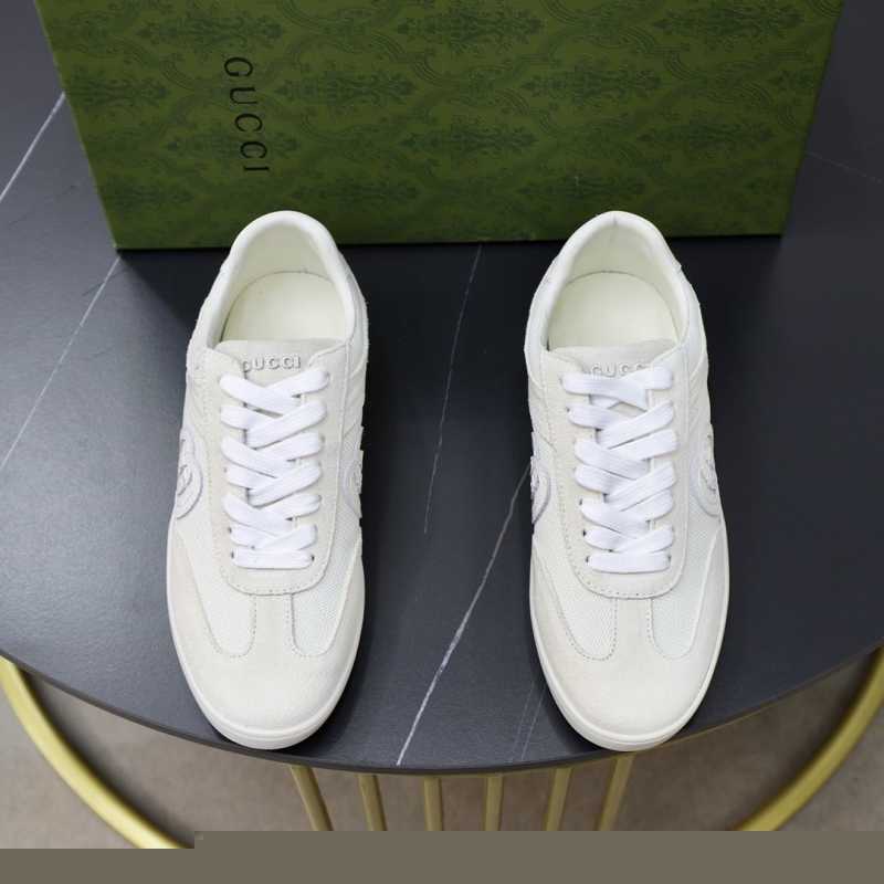 G*u*i casual shoes